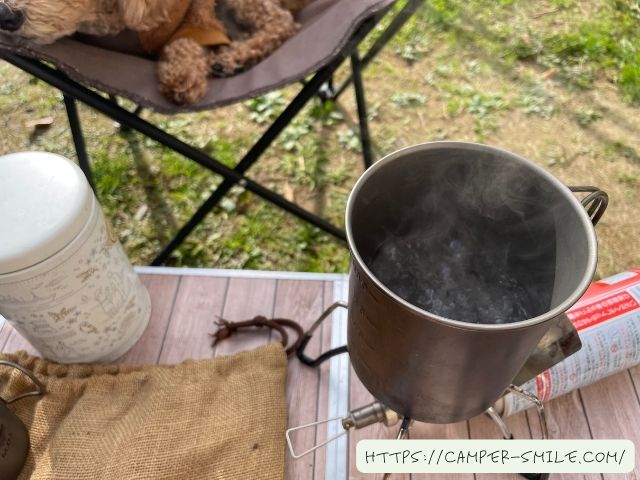 車中泊　コーヒー　楽しむ　キャンプ　おすすめ　コーヒー豆　ミル