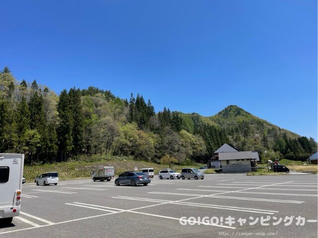 道の駅 からむし織の里しょうわ 車中泊 レビュー 実際に泊まってみた感想 評価 ブログ トイレ 気温 駐車場 騒音