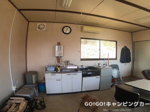 前が岳アウトドアパーク 炊事場
前が岳アウトドアパーク 水場
前が岳アウトドアパーク 給湯器
前が岳アウトドアパーク ガス台
キャンプ場 炊事場 写真
